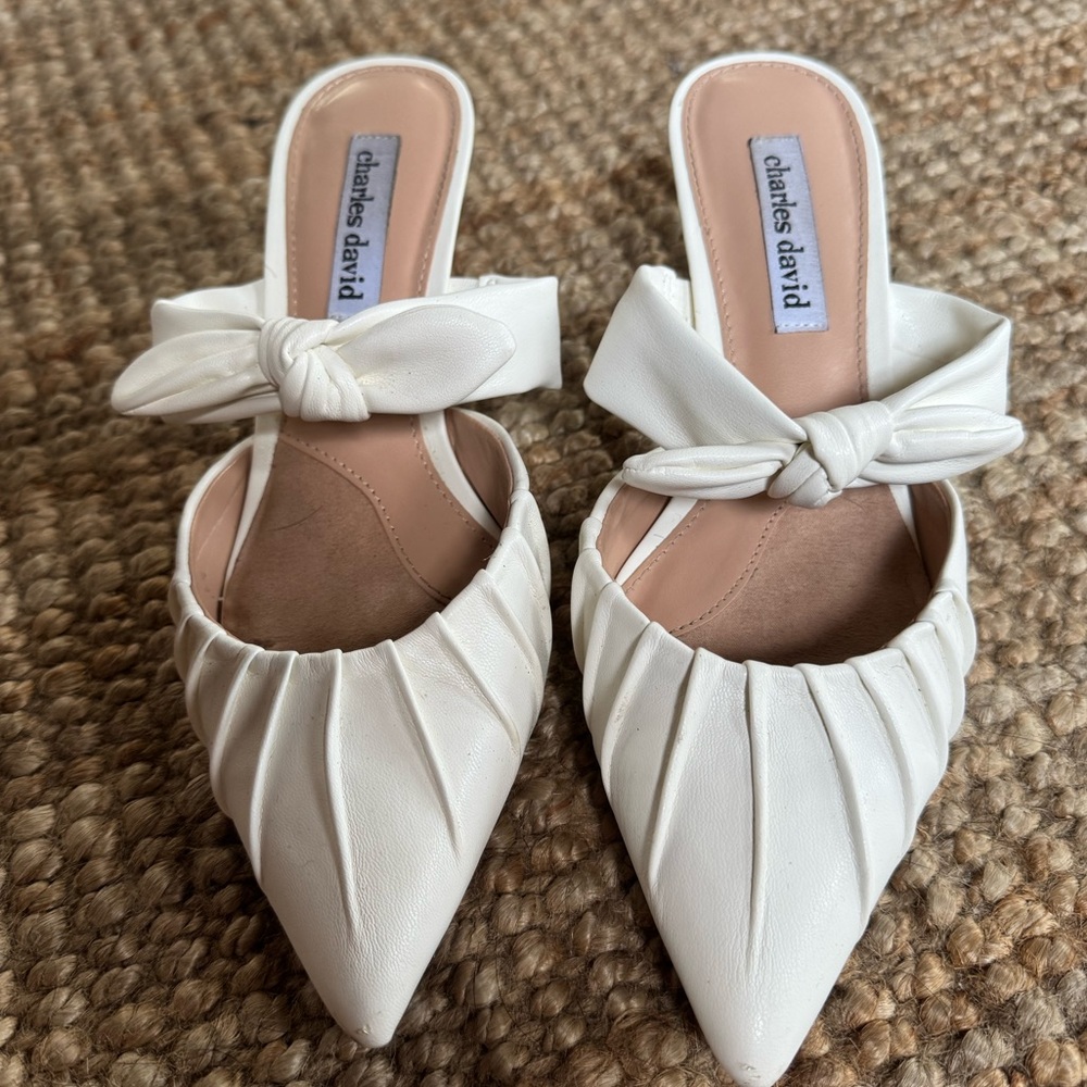 Charles David White Pointed Kitten Heels